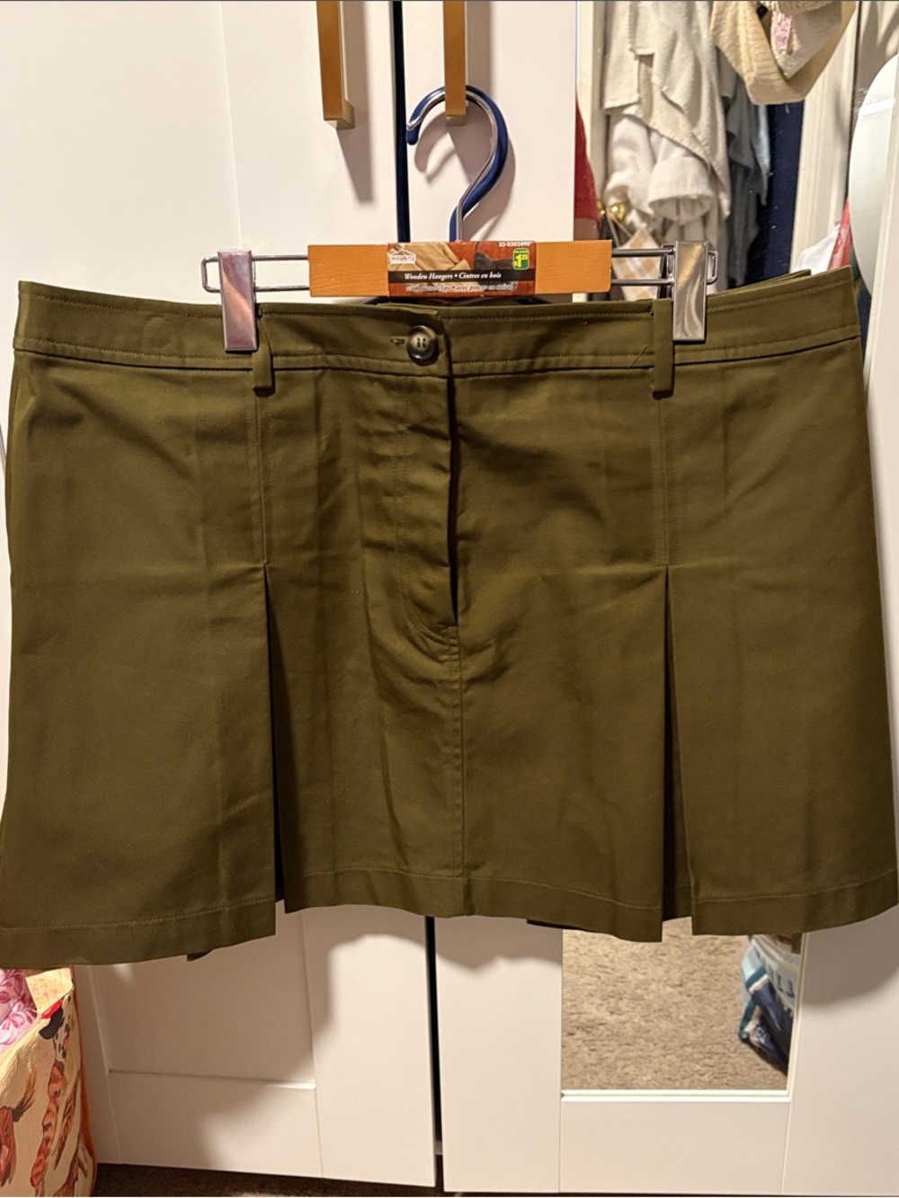 H&M Olive Green Pleated Cotton-Blend Skort